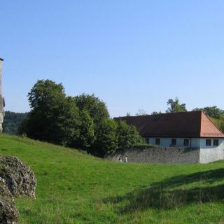 Burg mit Wehrturm „Steinerner Beutel“  - Burg Waischenfeld in der ErlebnisRegion Fränkische Schweiz