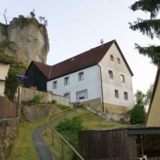 Burgfelsen - Burgruine Bärnfels in der ErlebnisRegion Fränkische Schweiz