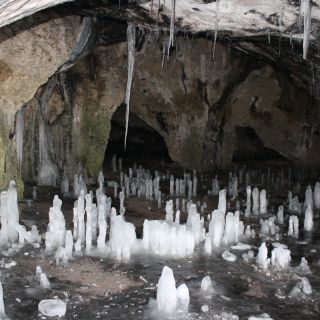 Oswaldhoehle im Winter - Oswaldhöhle in der ErlebnisRegion Fränkische Schweiz