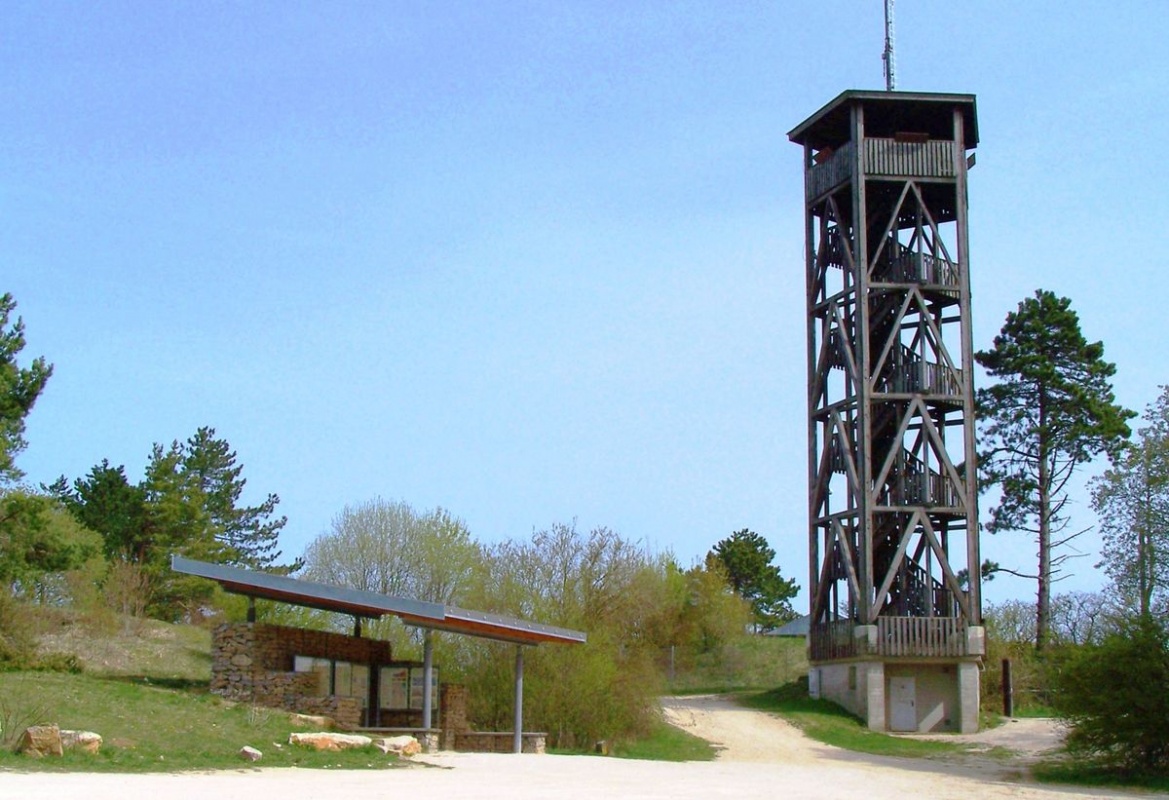 Pavillon und Turm - Hohenmirsberger Platte Pottenstein in der ErlebnisRegion Fränkische Schweiz